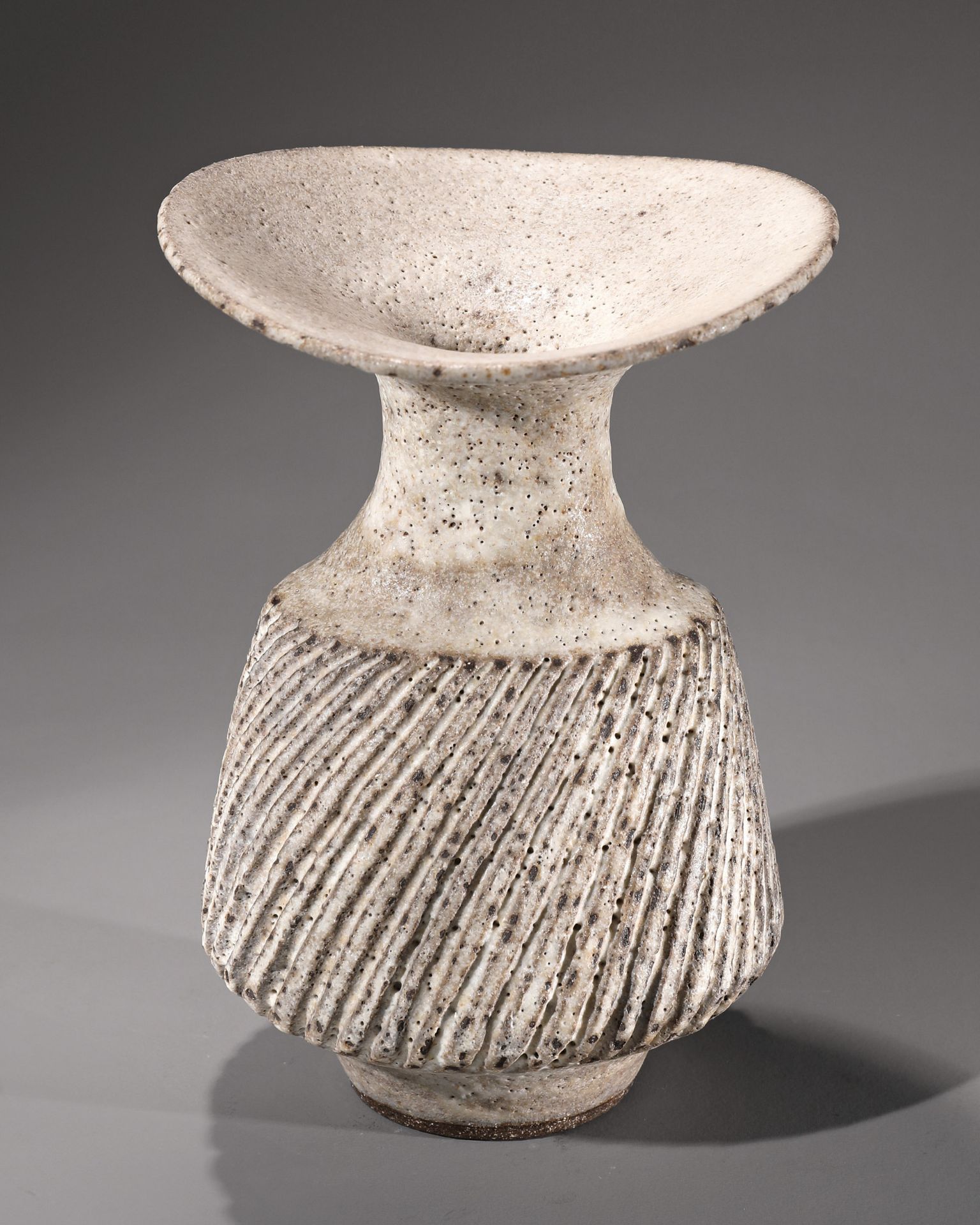 Lucie Rie*, Vase. 1980-1981