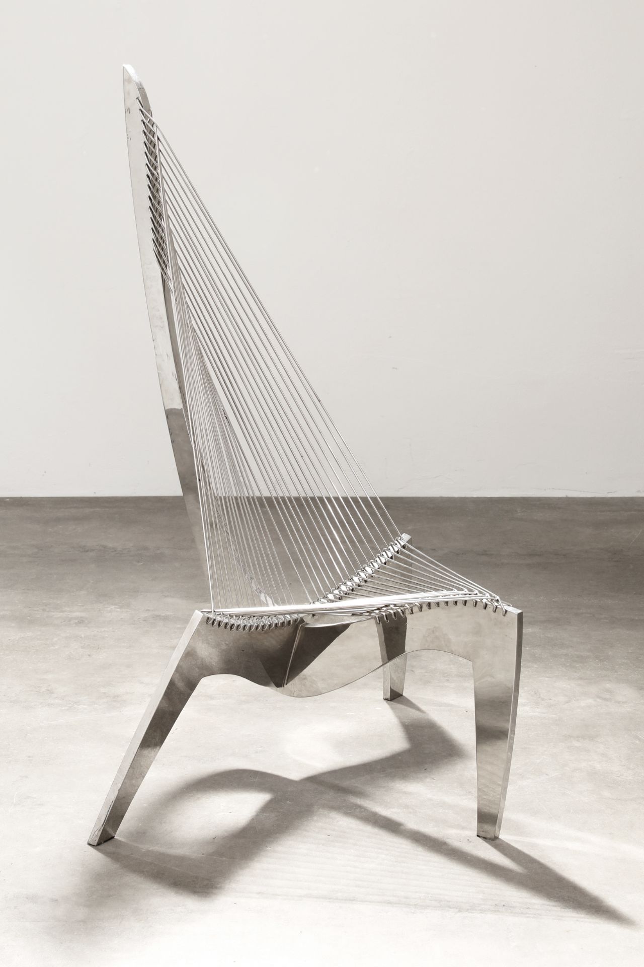 Jorgen Hovelskov (nach), Lounge Sessel Modell Harp Chair in Edelstahl