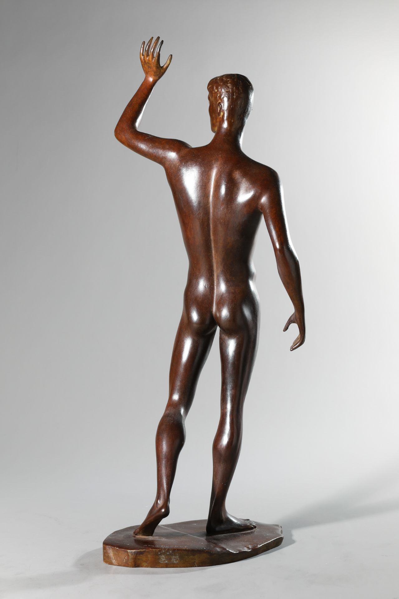 Arno Breker*, Stehender Männerakt, 1969-70, Bronze, E.A. Ex., H. 50 cm - Bild 5 aus 6
