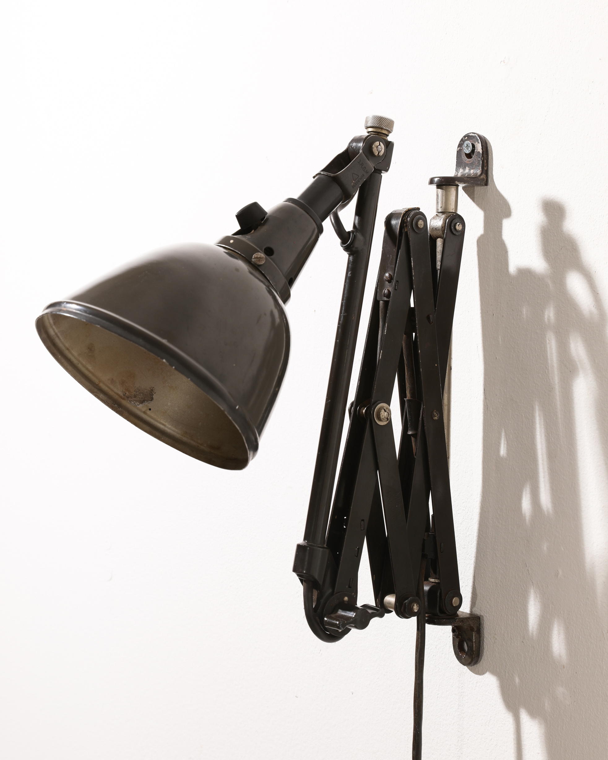 Curt Fischer, Ronneberger & Fischer, Midgard Scissor Wall Lamp - Image 3 of 6