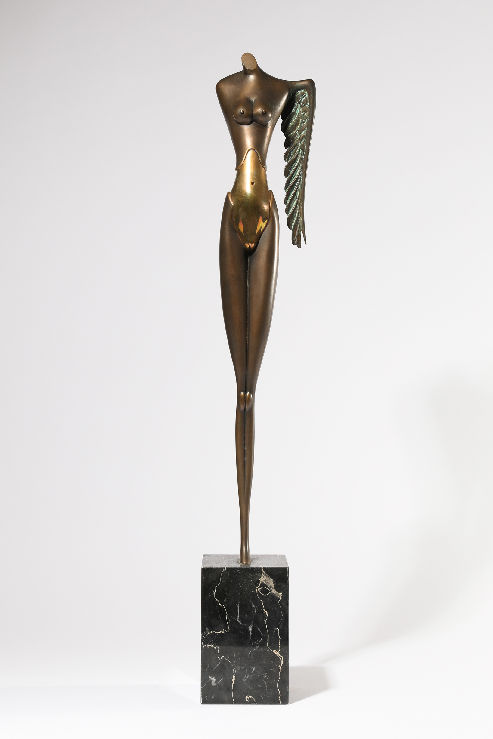 Paul Wunderlich*, Nike. Bronze - Image 2 of 8