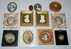 Collection estate with 12 miniatures from ca. 1800