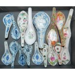 Collection of 17 Chinese porcelain spoons from the Qing and Republic periods