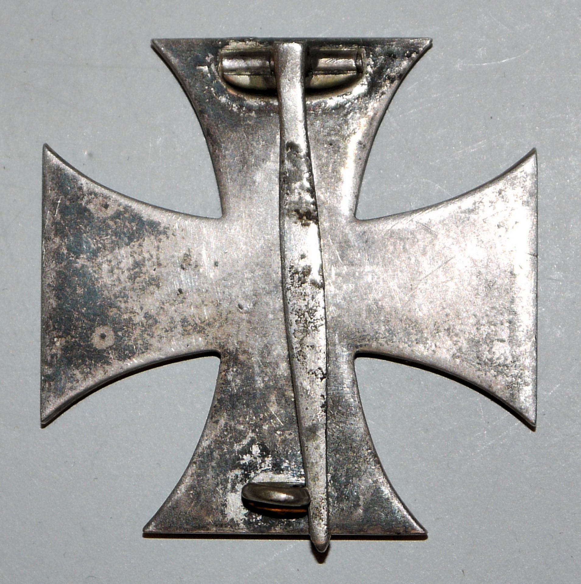 Eiserenes Kreuz 1. Klasse 1914, gerade Form, Hersteller 100 - Bild 2 aus 2