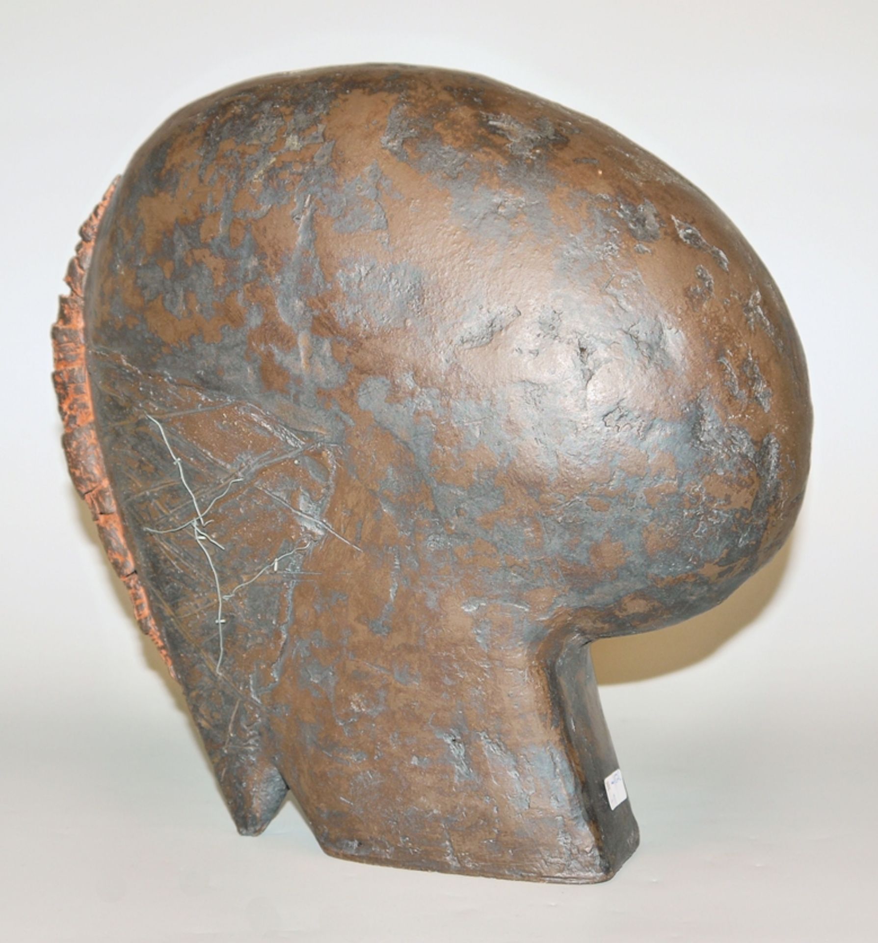 Wolfgang Bier, Laced head, terracotta/wire  - Image 2 of 3