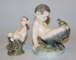 Christian Thomsen, "Faun mit Frosch" und kleiner Faun auf Baumstumpf, zwei Porzellanplastiken für R