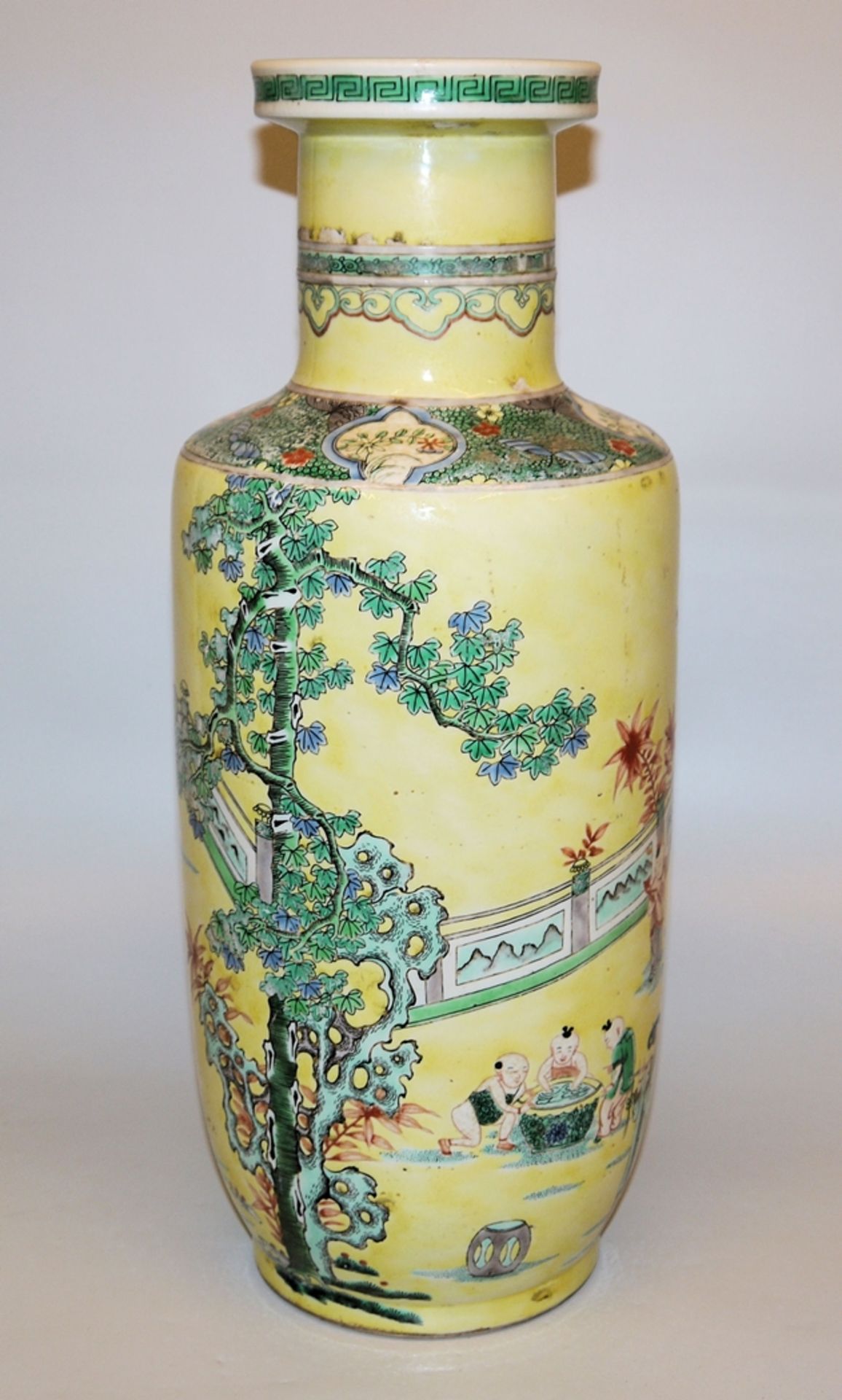 Large rouleau vase with family scenes in famille jaune, late Qing period, China c. 1900 - Image 2 of 3