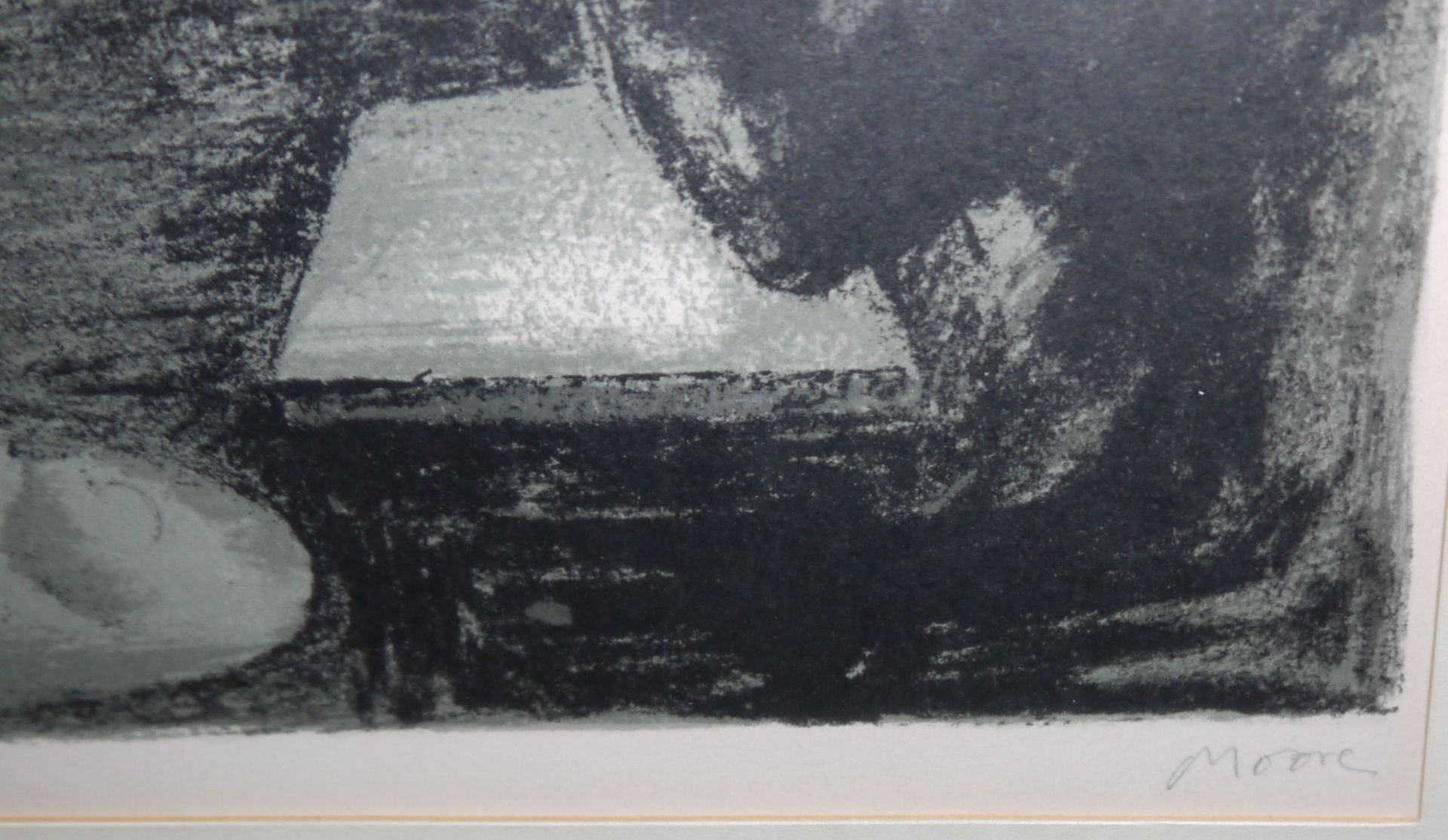 Henry Moore, Girl Reading at Window, signierte Lithographie, von 1977/78, gerahmt - Bild 2 aus 2