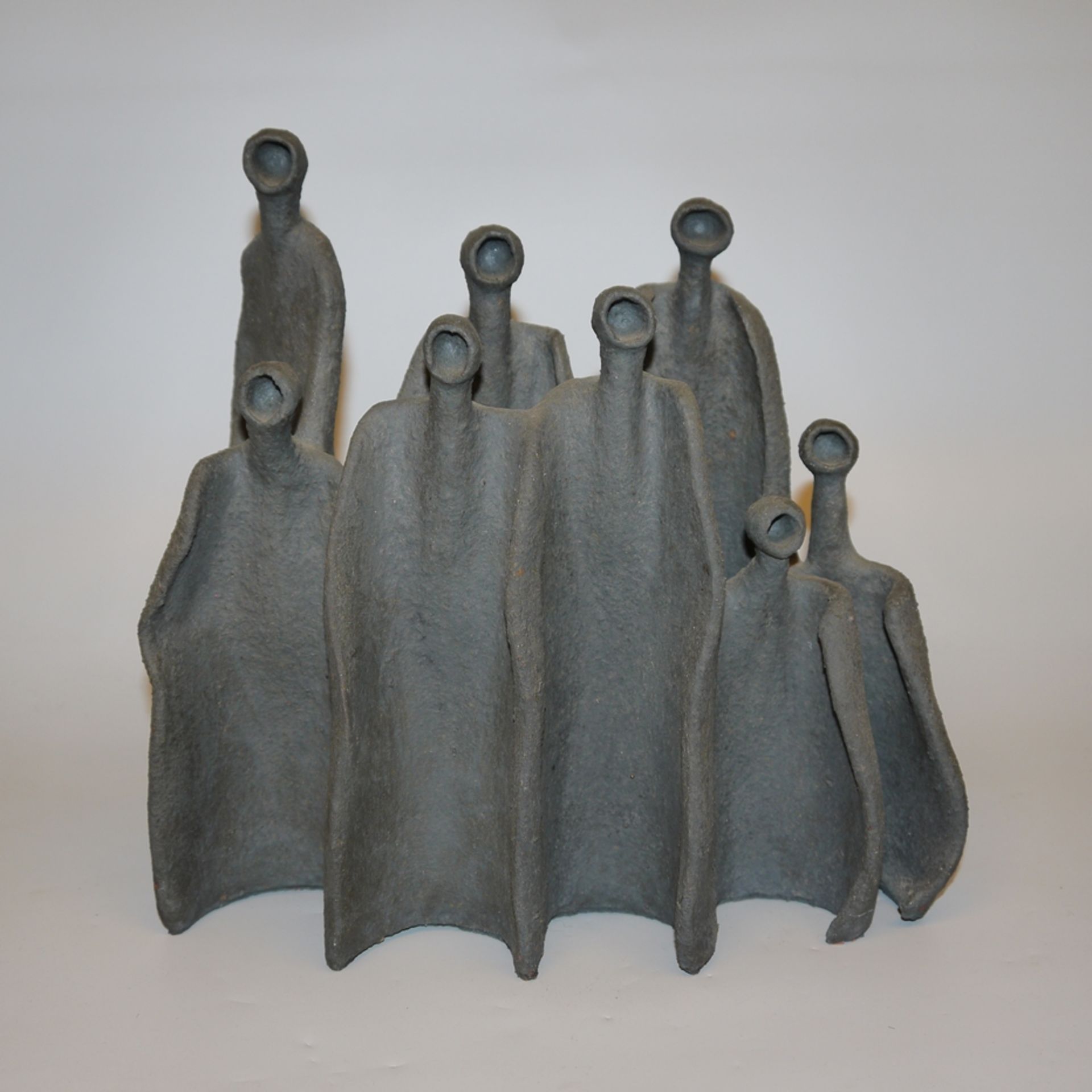 Ingrid Seddig, "Menschengruppe", stoneware sculpture c. 1960/70