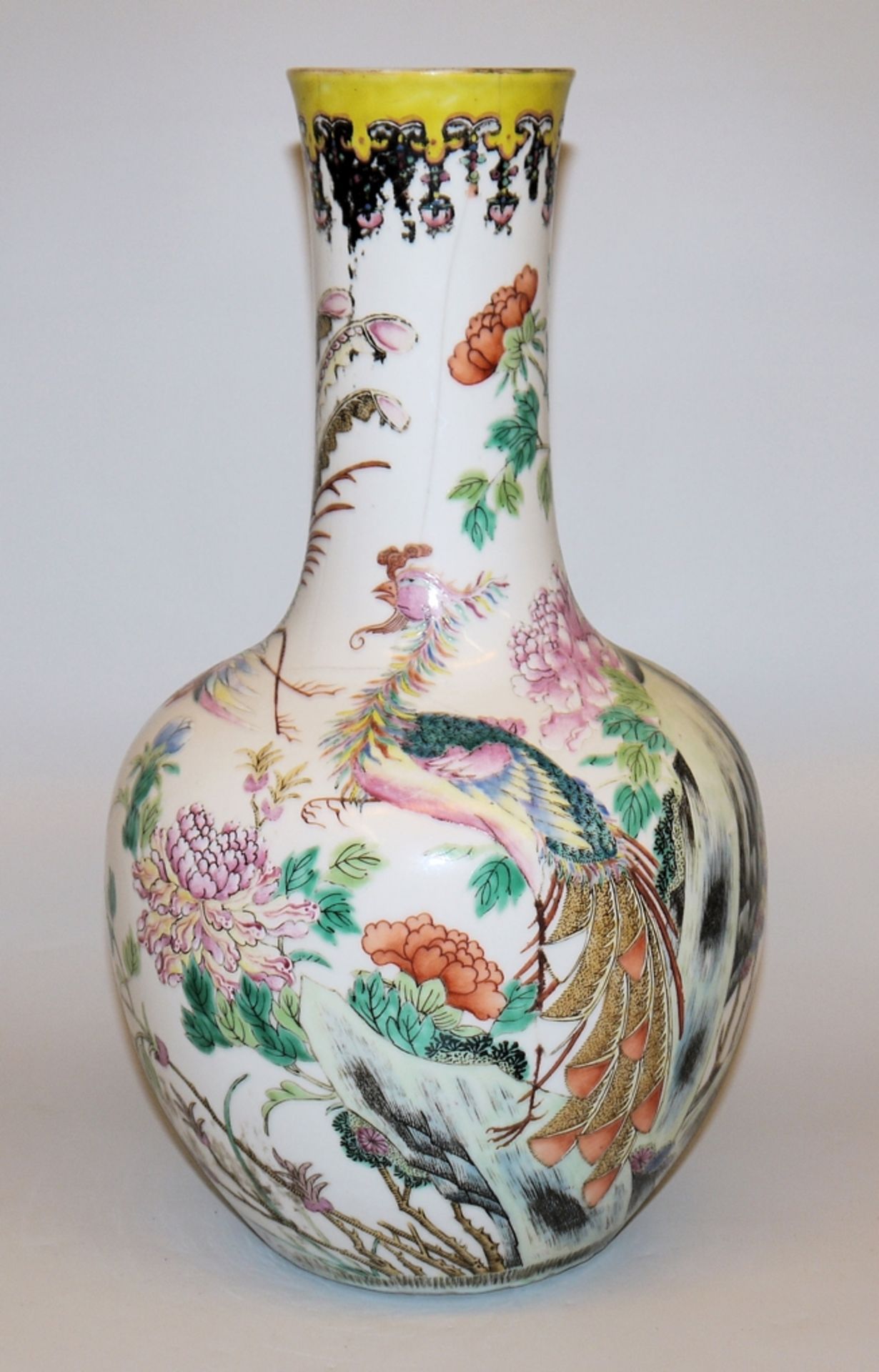 Tianqiuping vase with phoenix in landscape, Republic period, China, early 20th century