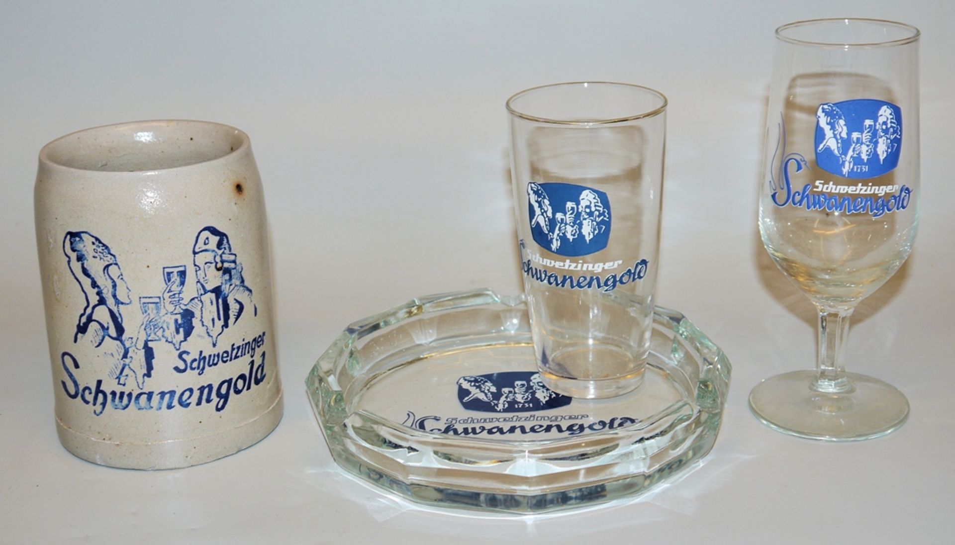 Schwetzinger Schwanengold in Flaschen, Bierreklame, seltenes Glasschild, um 1950-1960, für Selbstab - Bild 2 aus 2