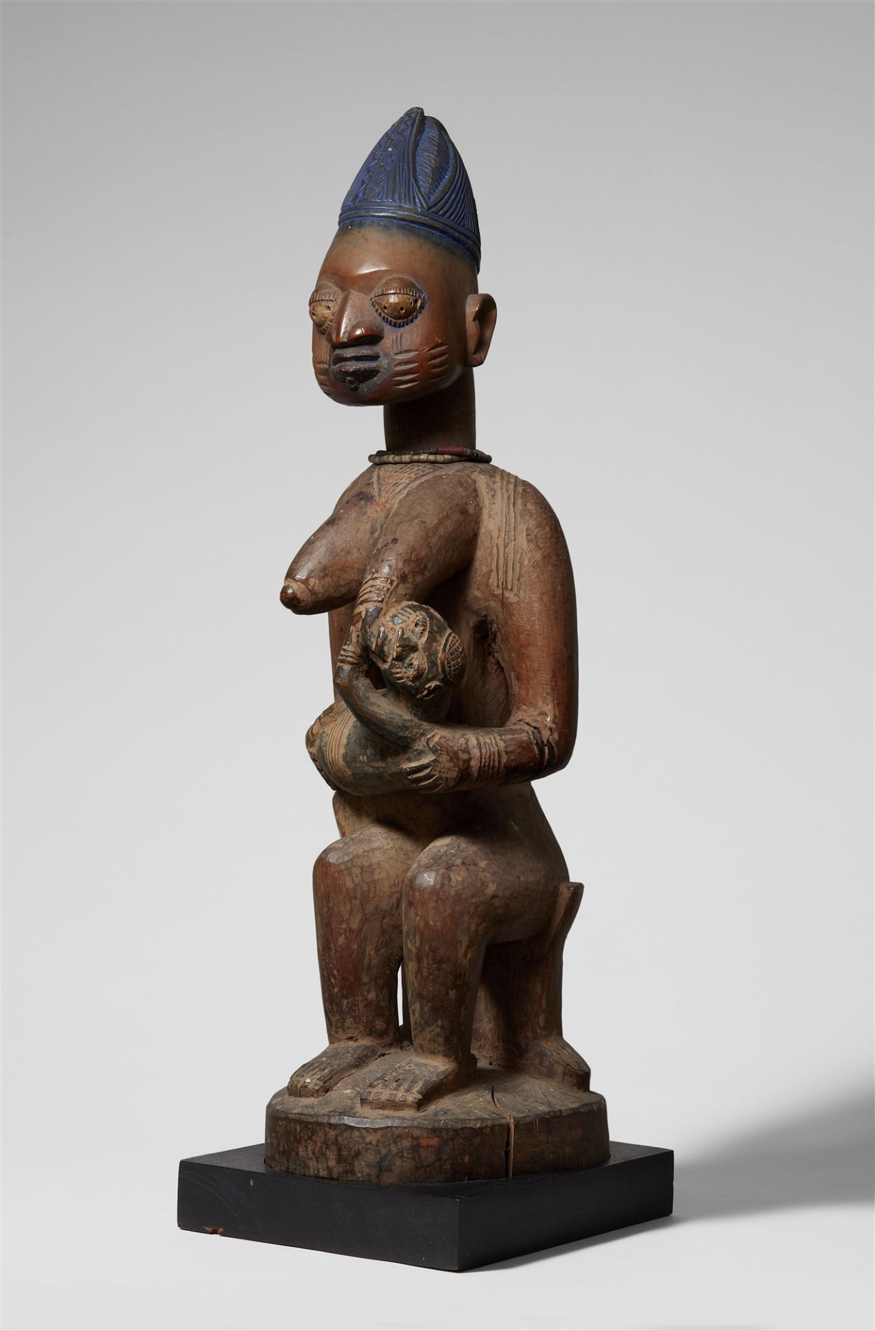 YORUBA MATERNITY FIGURE , Probably by the master sculptor, Maku of Erin - Image 2 of 3