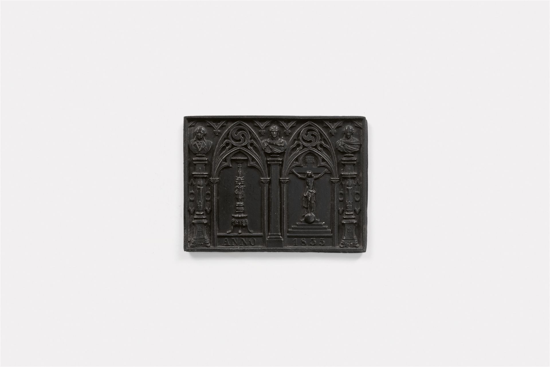 A cast iron New Year's plaque inscribed "ANNO 1835"