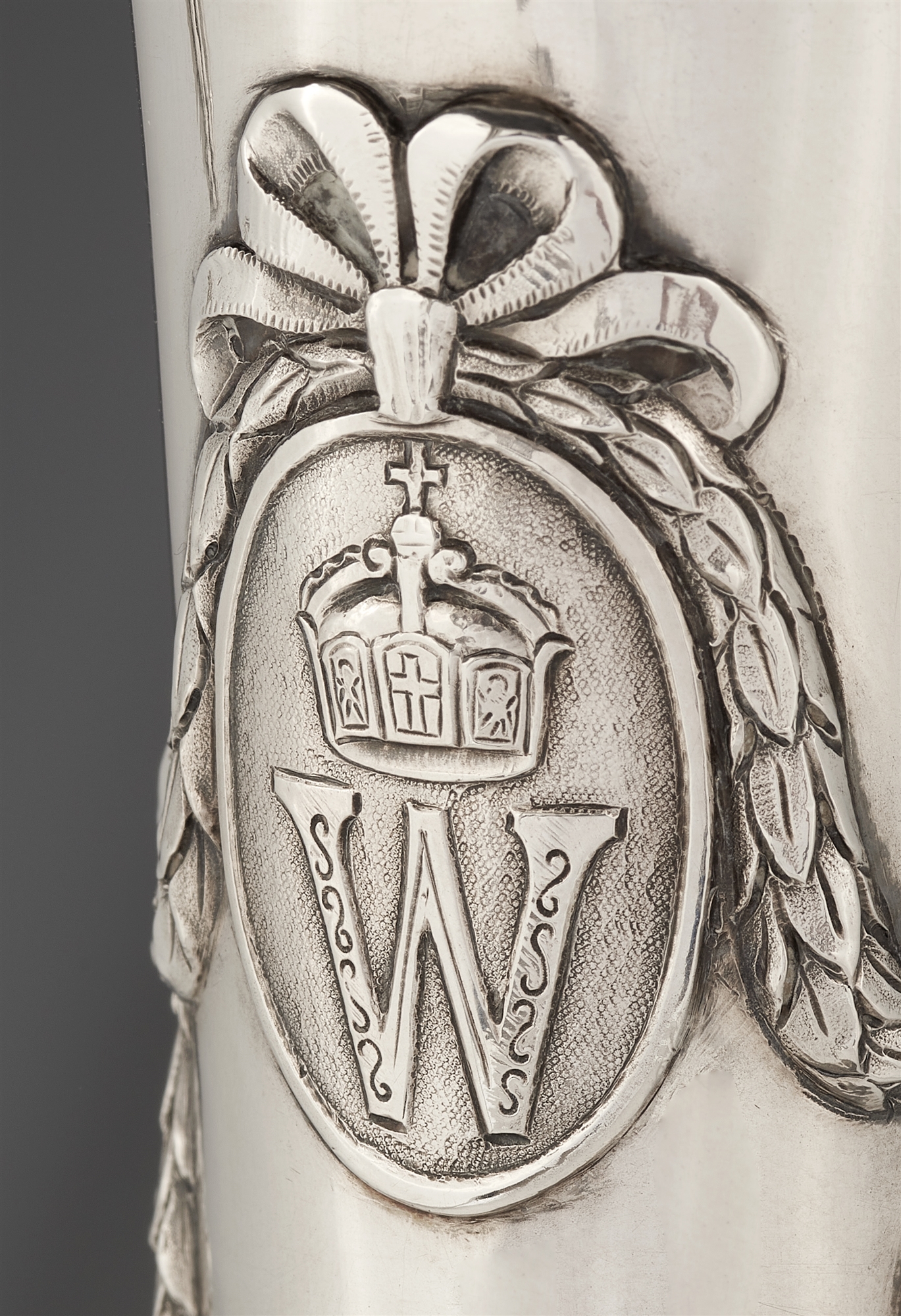 A Berlin silver four flame candelabrum from the court inventory of William II. Engraved in two medal - Image 3 of 4