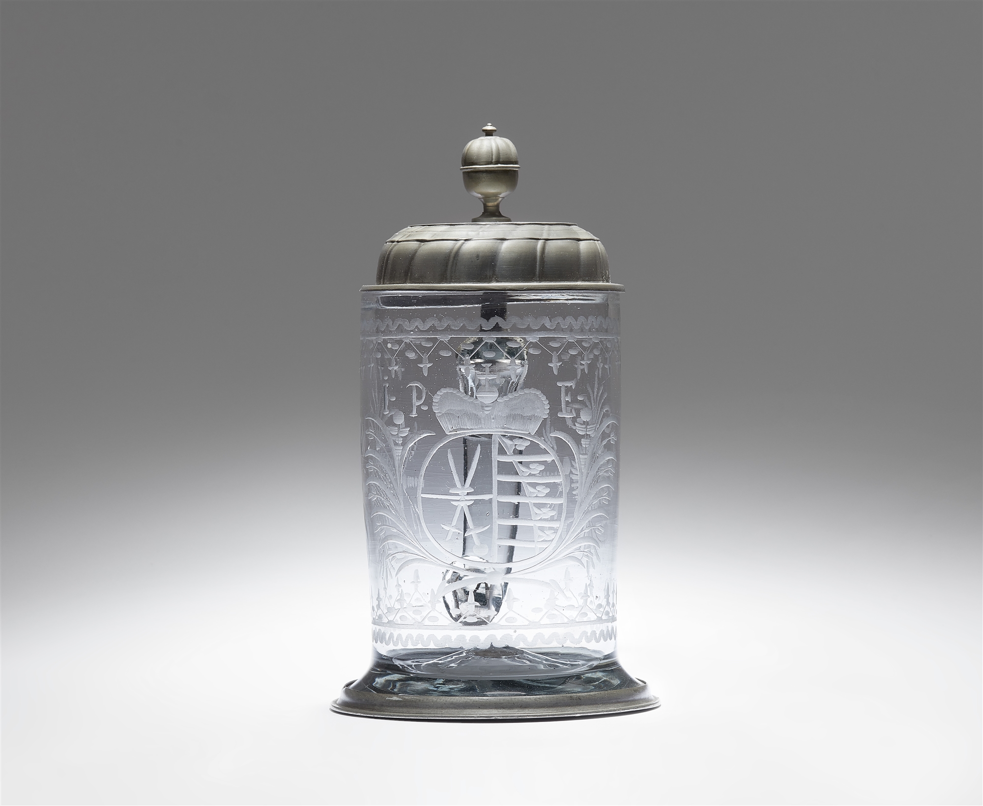 A cut glass tankard with the Saxon electoral coat-of-arms - Image 2 of 2