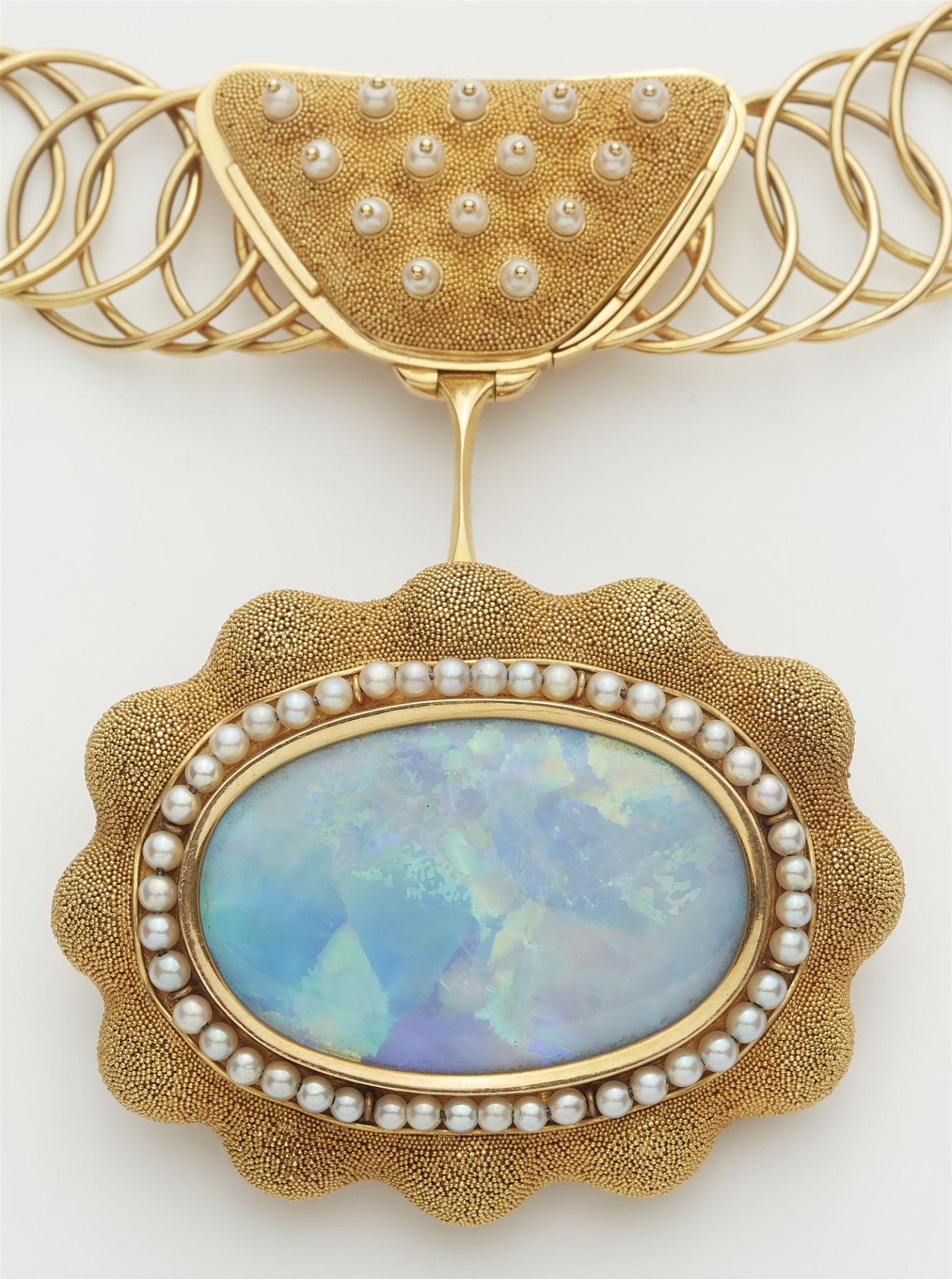 A German hand-forged 18k gold wire necklace with a large granulation and black opal pendant brooch. - Image 2 of 3