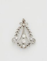 Belle Epoque-Brosche mit Diamanten