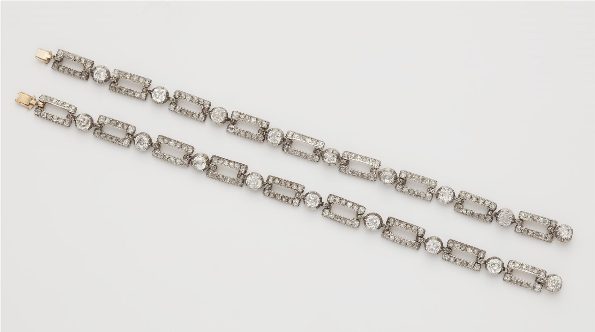 Collier/Paar Armbänder mit Diamanten - Bild 2 aus 3