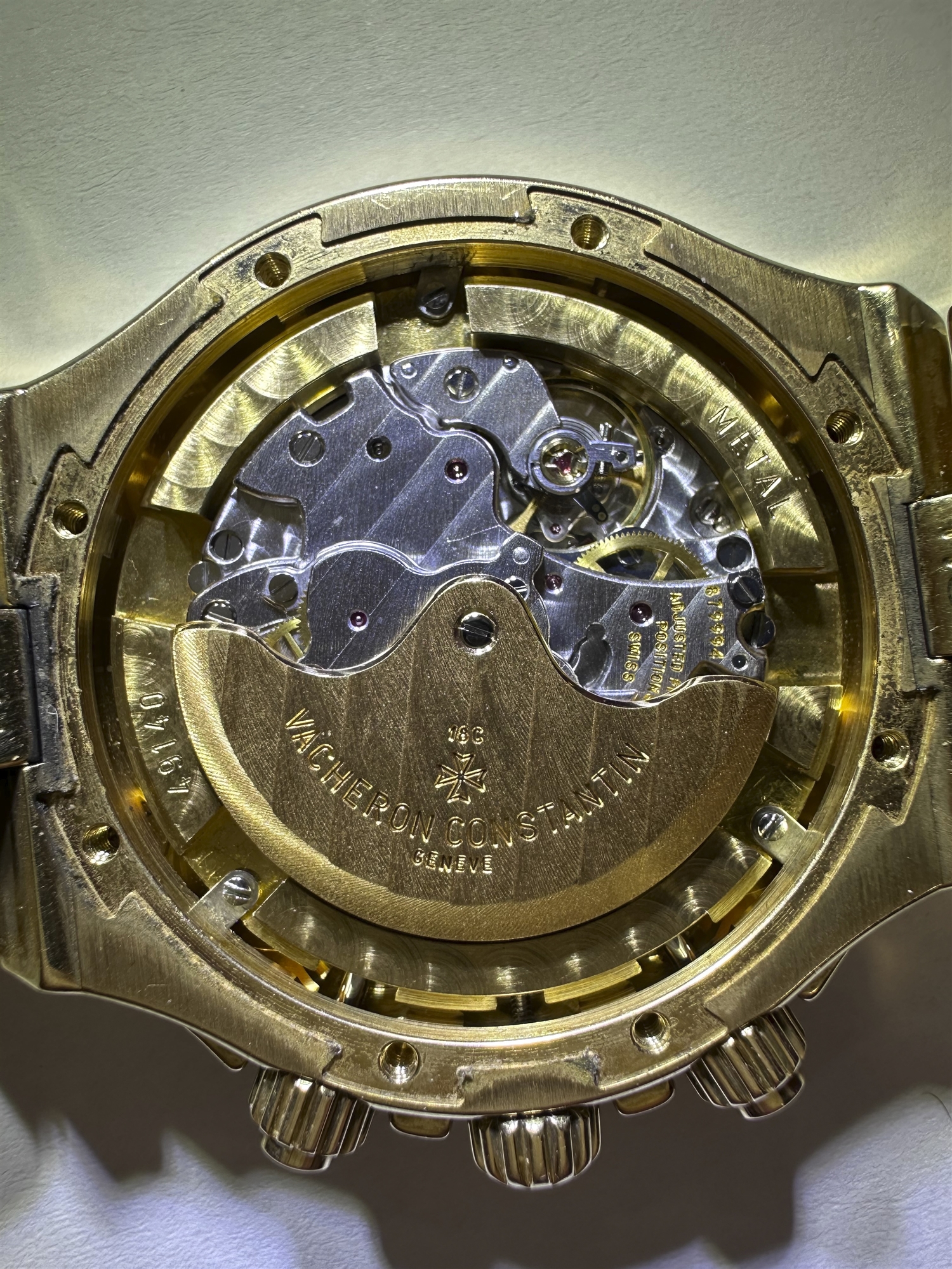 An 18k yellow gold Vacheron Constantin chronograph gentleman's wristwatch. - Image 2 of 3