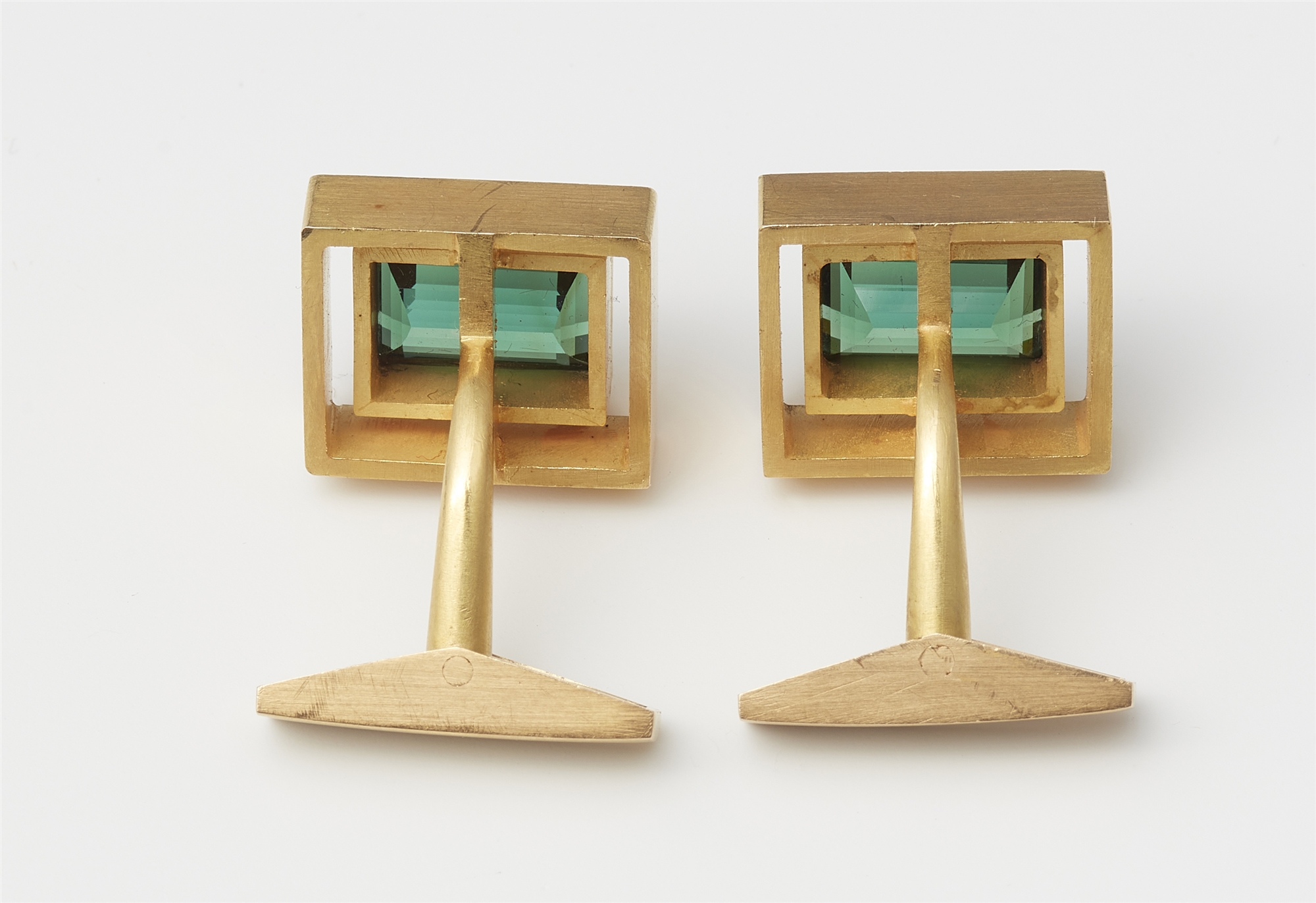 A pair of German 18k gold and green tourmaline cufflinks. - Image 2 of 2