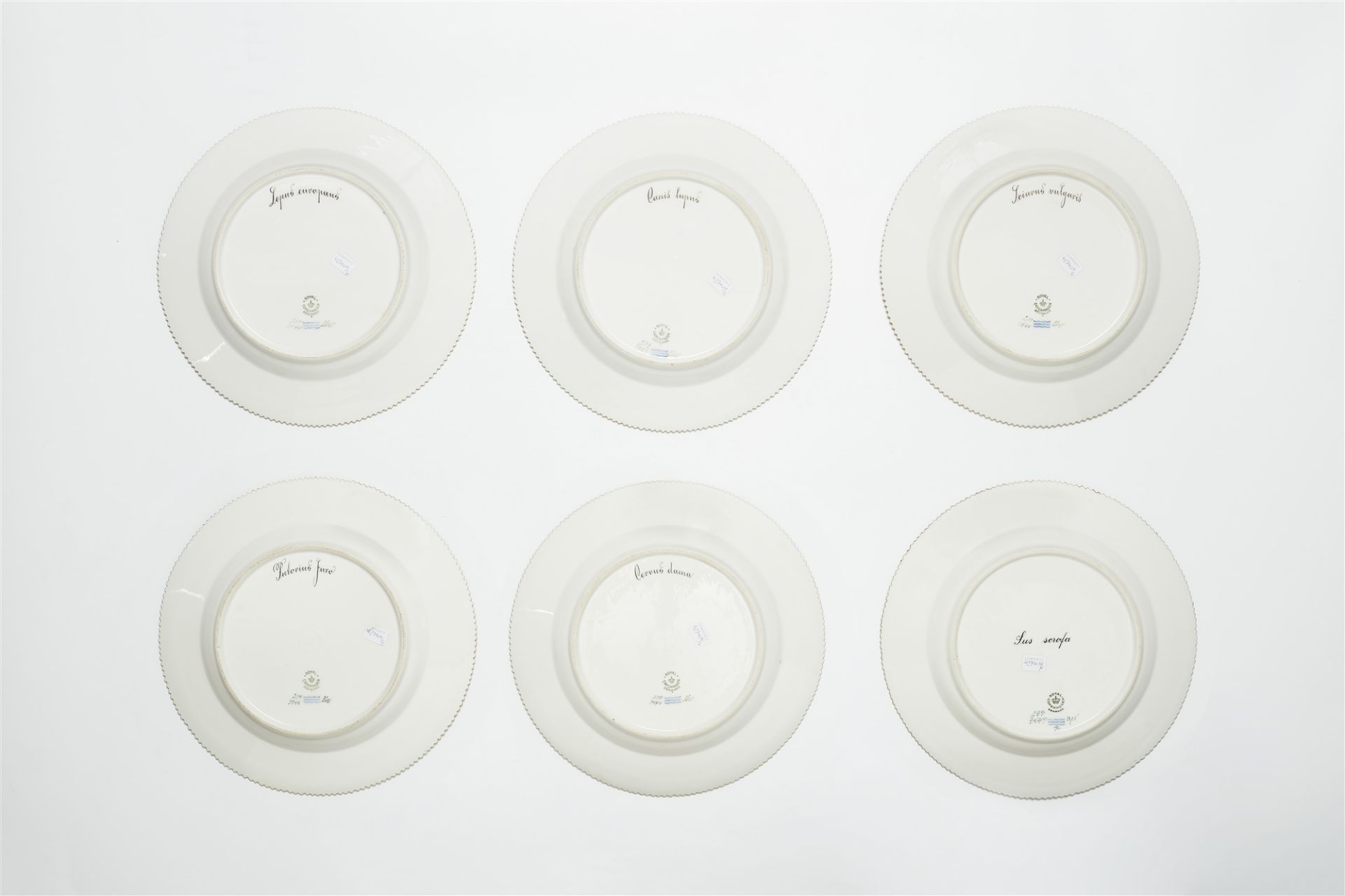 Six Royal Copenhagen porcelain dinner plates from a service with hunting motifs - Image 2 of 2