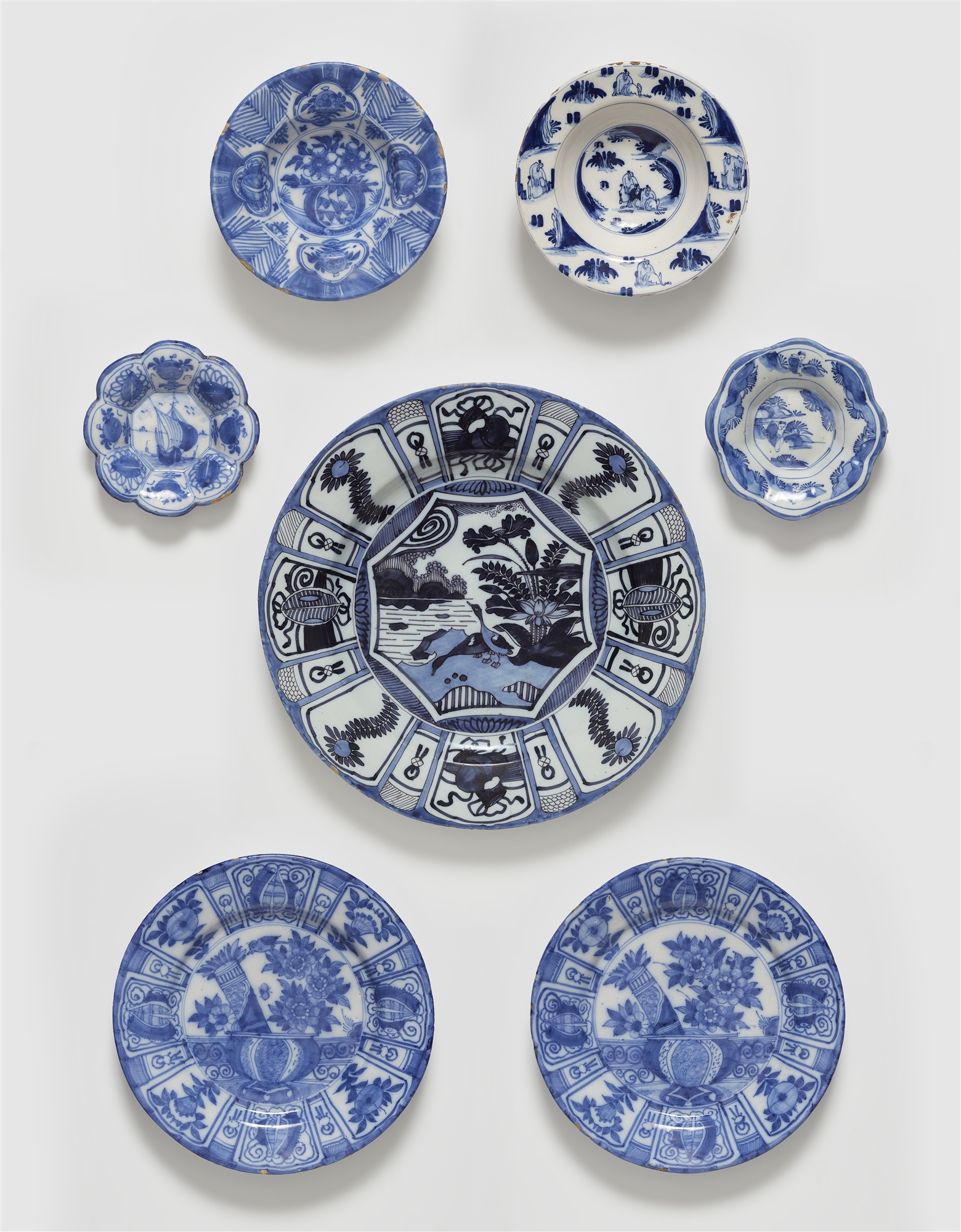 A pair of Delftware dishes with Wanli style decor - Image 2 of 2