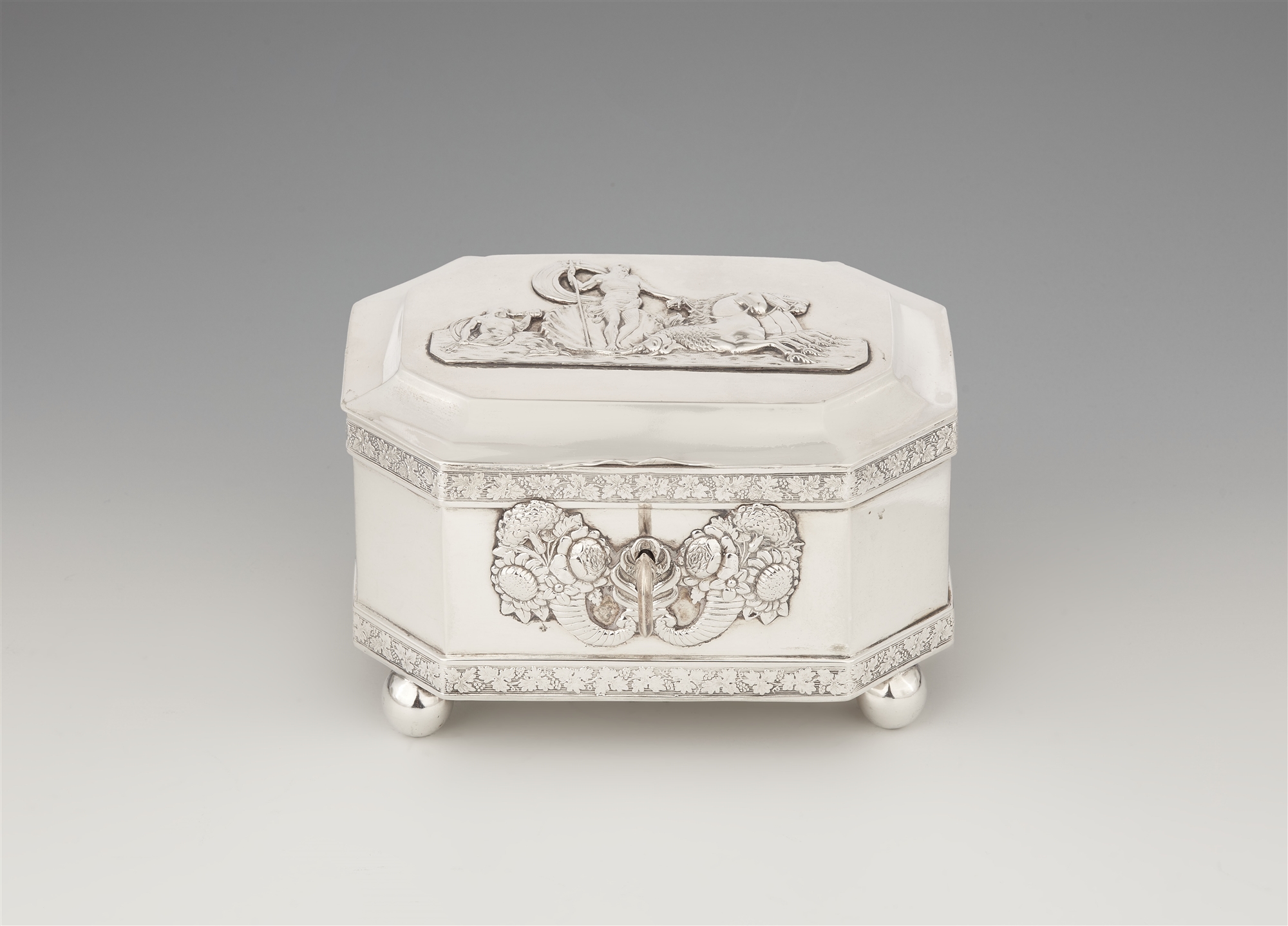 A Lublin silver sugar box