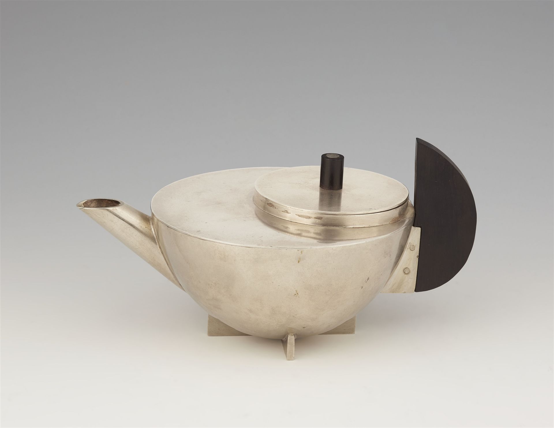 A Bauhaus nickel silver teapot, model MT 49 / ME8 - Image 2 of 9