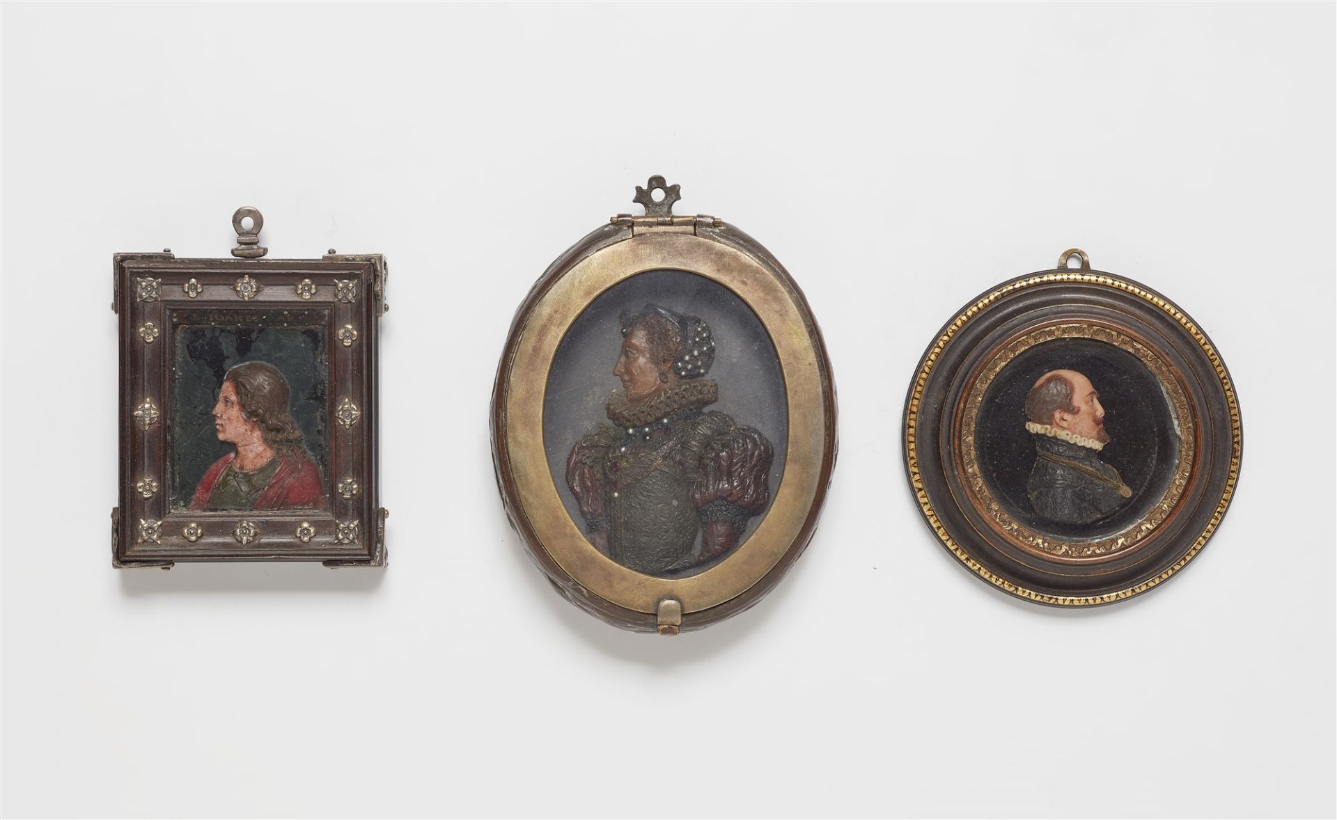 Drei barocke Reliefporträts
