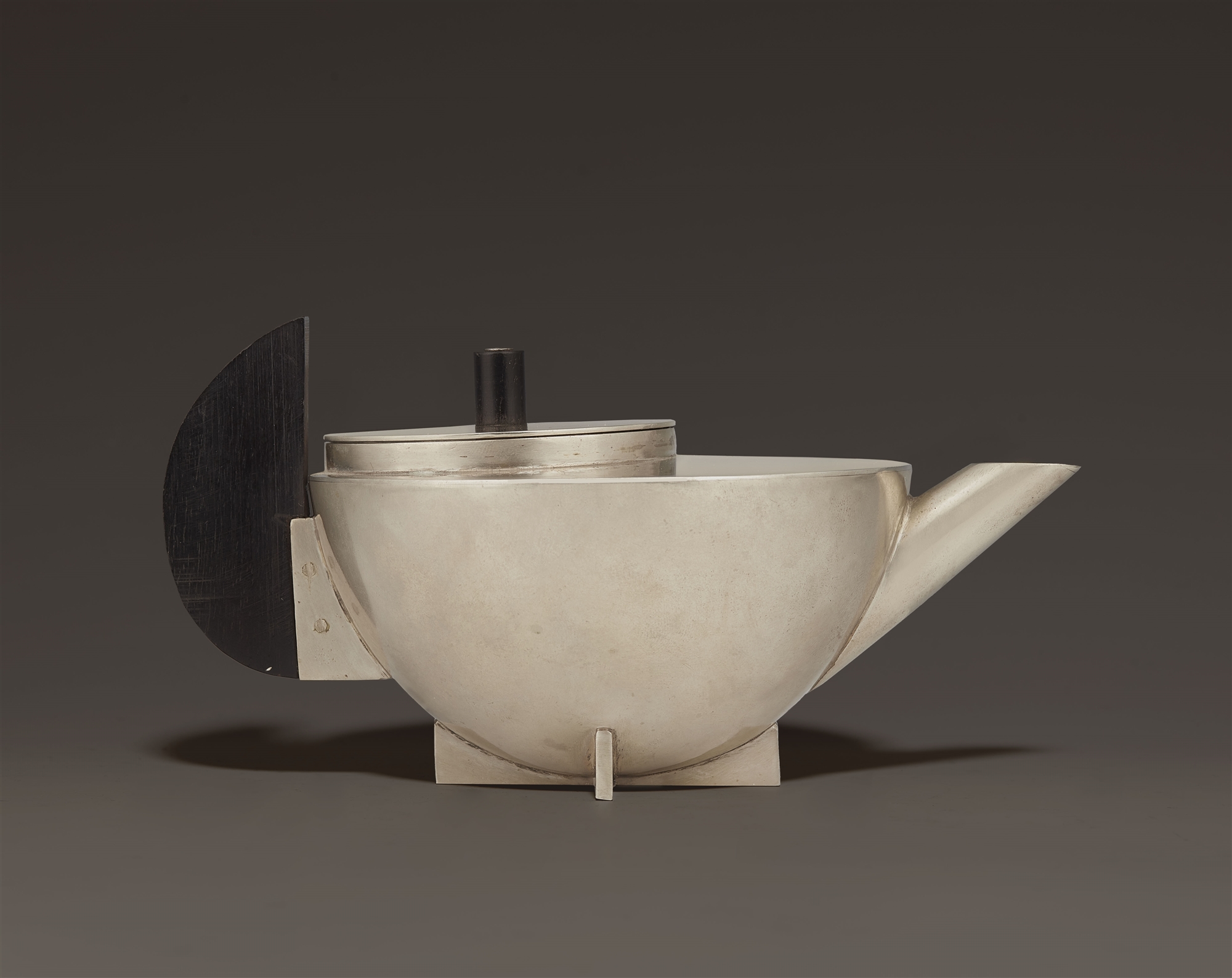 A Bauhaus nickel silver teapot, model MT 49 / ME8 - Image 3 of 9