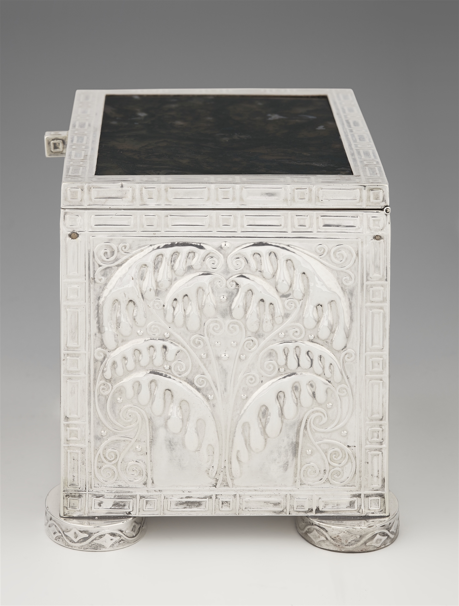 A rare silver and moss agate casket by Josef Hoffmann - Image 4 of 8