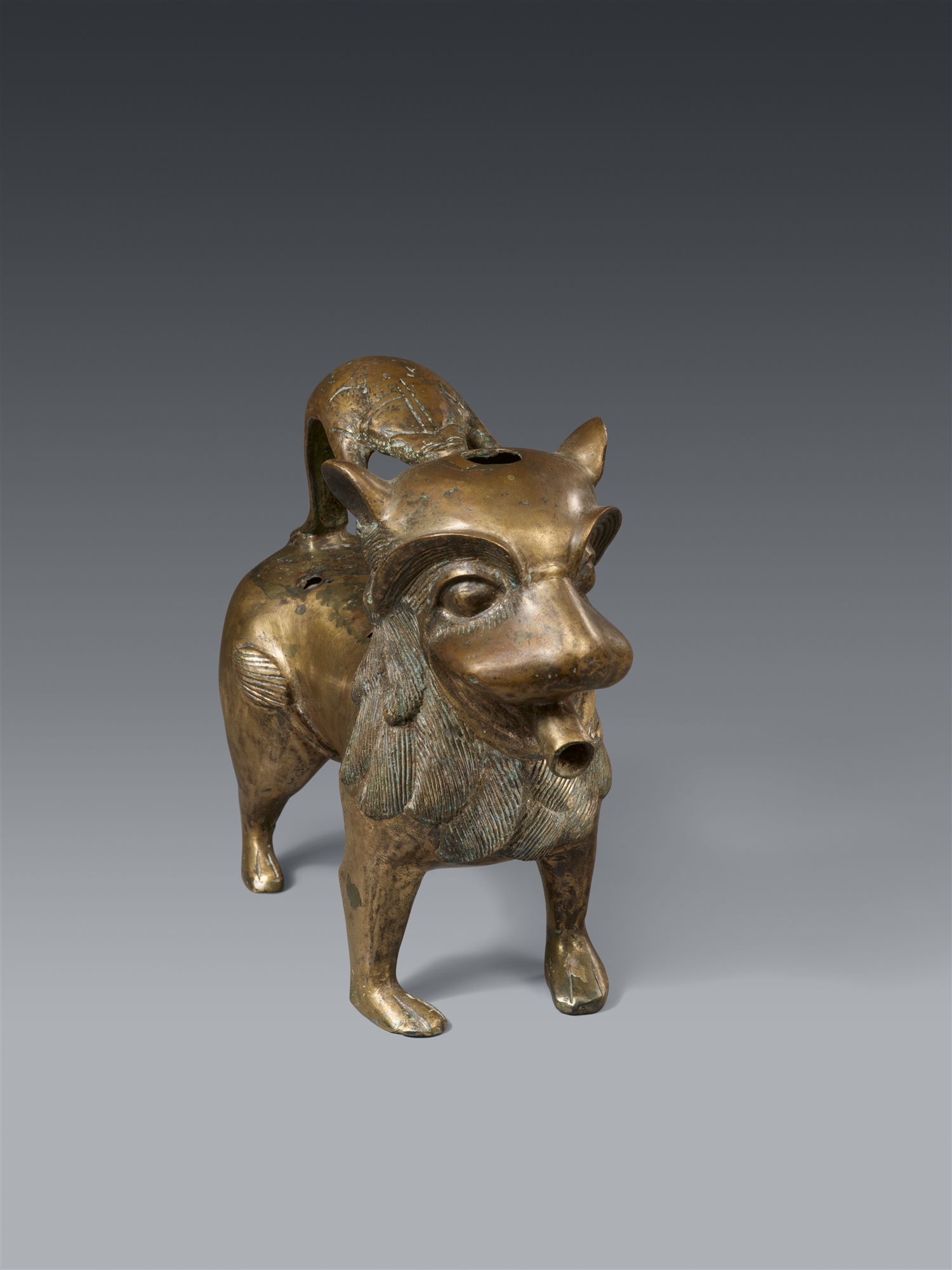 A North German bronze aquamanile, around 1200 - Image 3 of 3