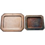 Set consisting of two visit cards metal trays