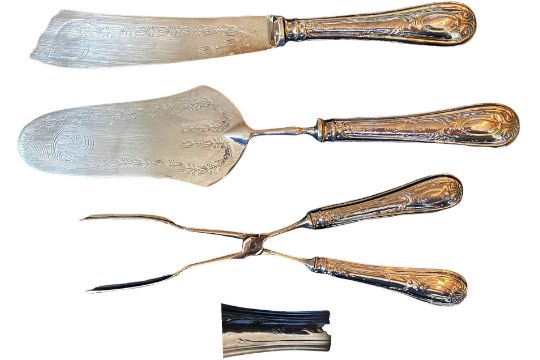 Set consisting of three Desert Silver tools