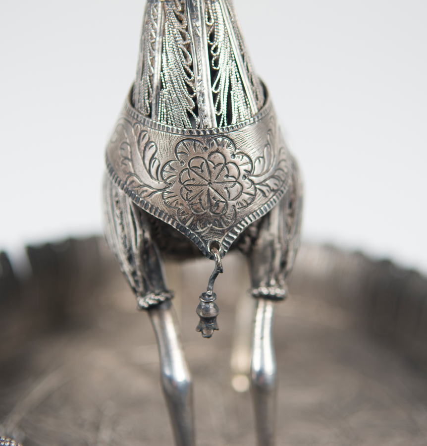 'Sahumador'. Deer-shaped, silver filigree incense burner. Viceregal School.Peru. Late 18th century - Image 7 of 9