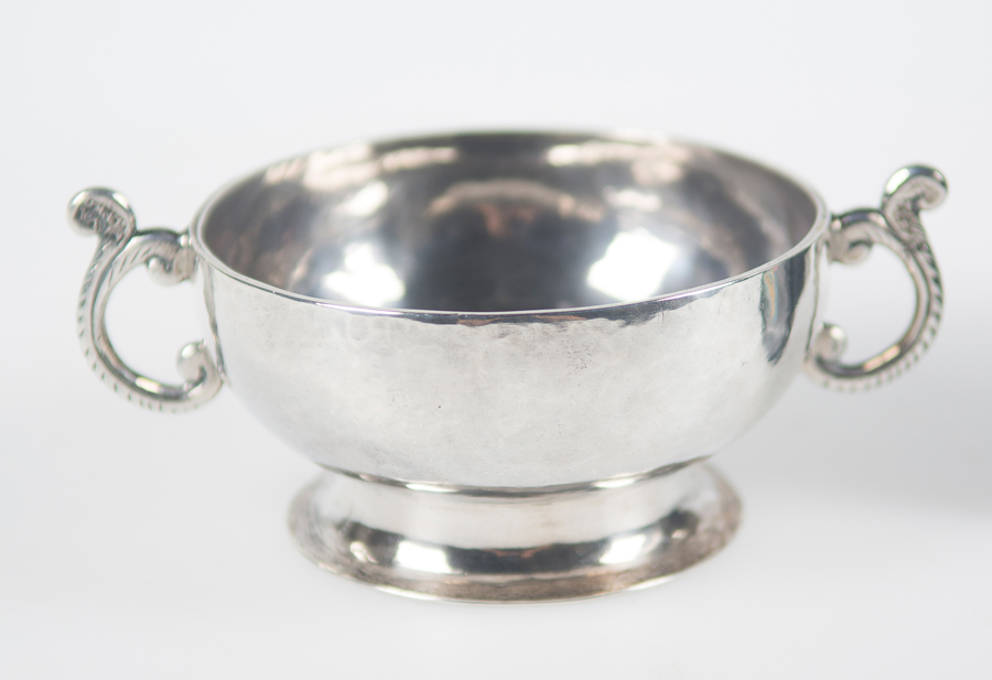 Marked silver wine tasting cup. Viceregal / Novohispanic work. Guatemala/Mexico. Late 18th century.