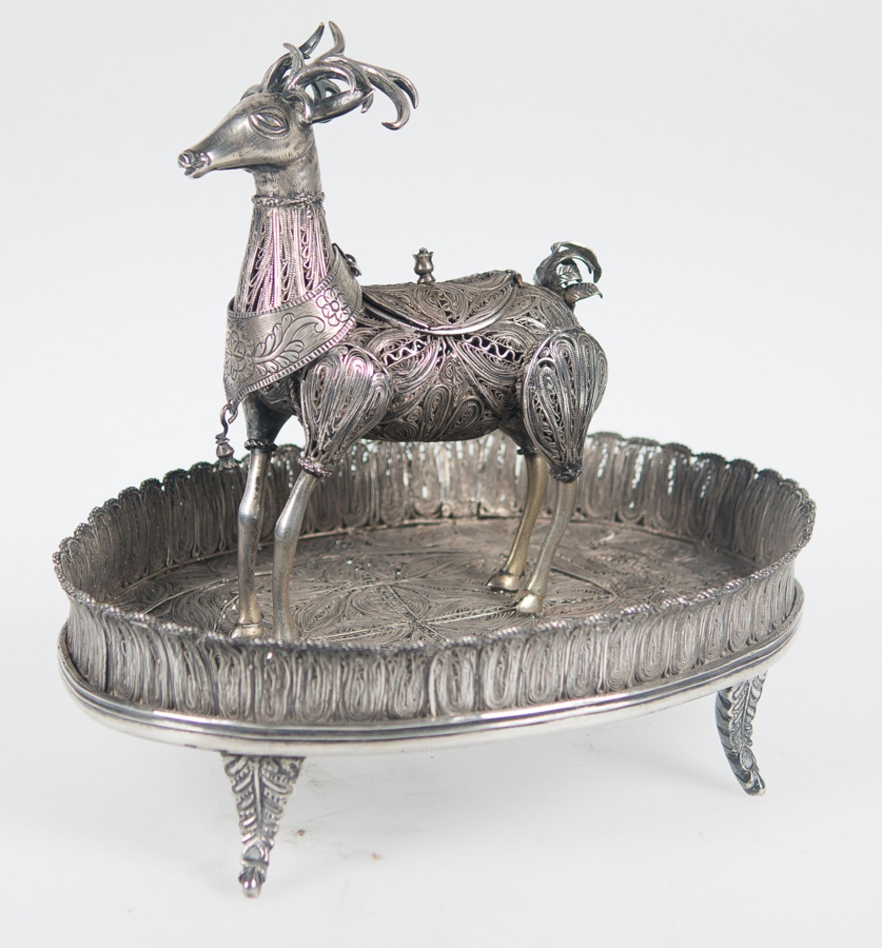 'Sahumador'. Deer-shaped, silver filigree incense burner. Viceregal School.Peru. Late 18th century - Bild 2 aus 9