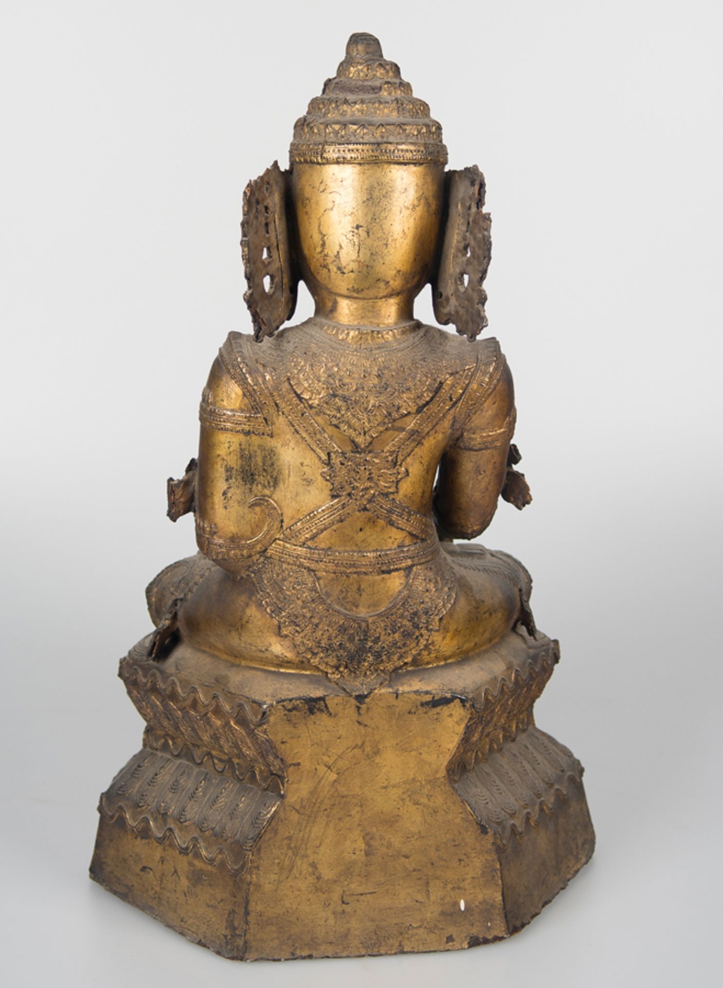 Figure of Buddha in gilded paper pulp.Possibly 19th century. - Bild 6 aus 7