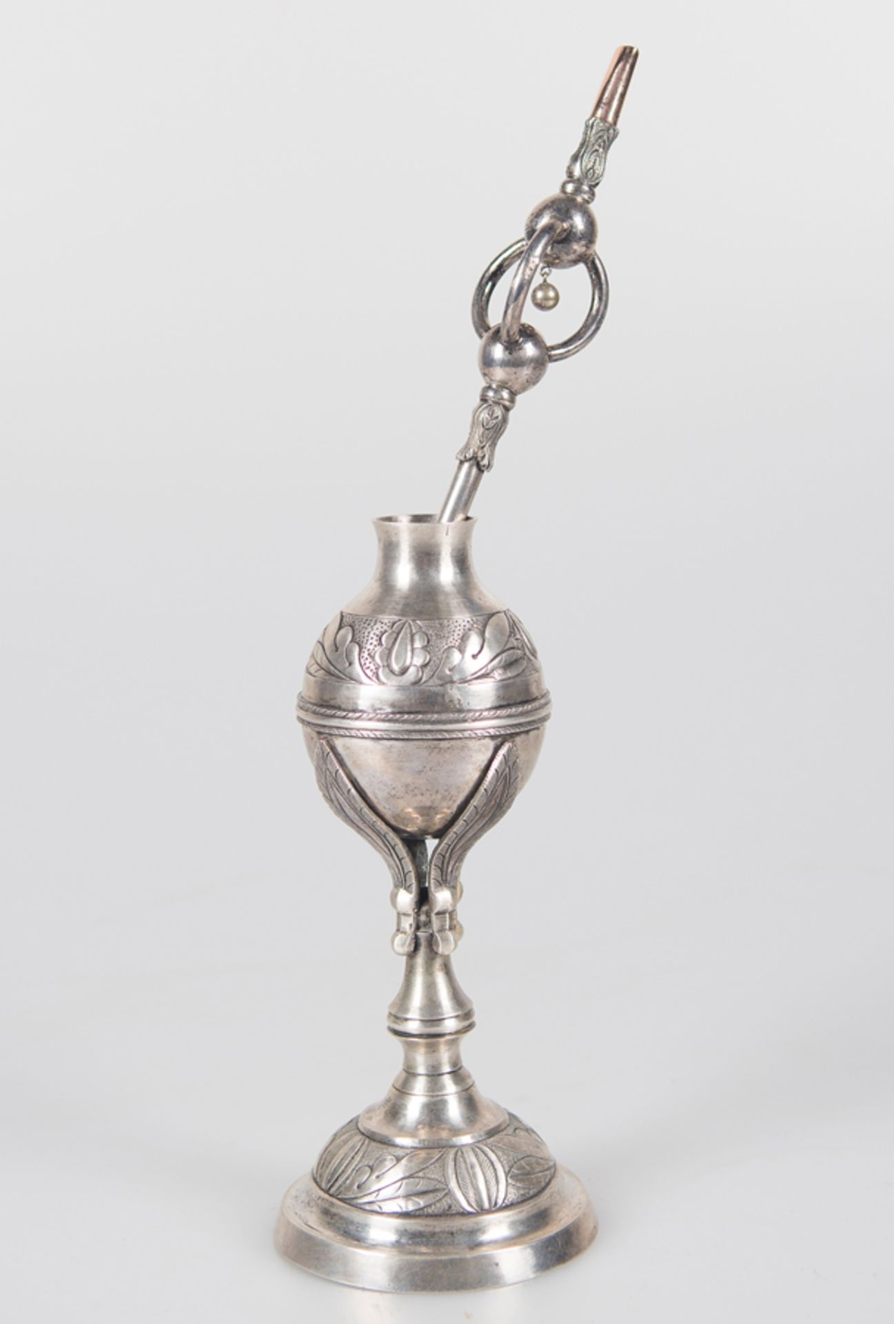 Mate in silver and gilded silver with its original bulb. Viceregal work. Possibly Chile or Cuyo regi