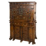 Important chest of drawers with inlaid walnut,ebony,bone and gilded hardware.Salamanca ... 16th cent