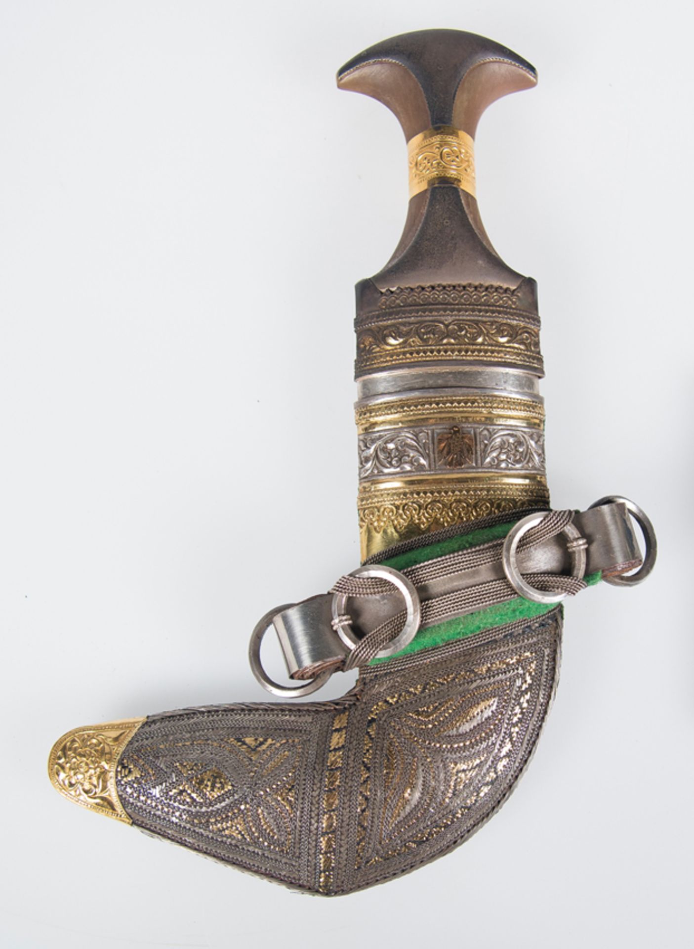 Arabian dagger. Possibly Yemen. Late 19th century - early 20th century. - Image 2 of 3