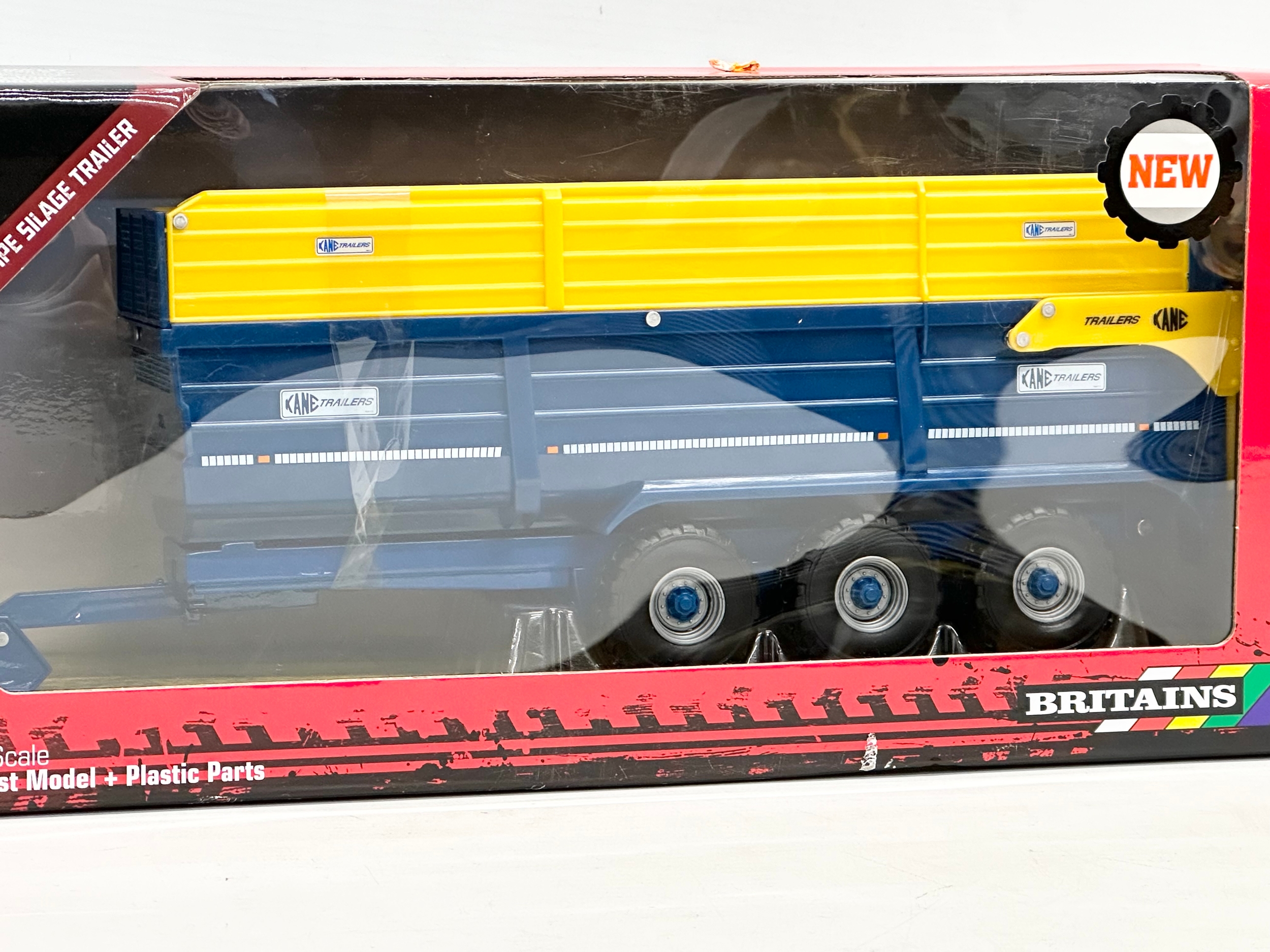Benne Agricole KANE Miniature BRITAINS – Échelle 1/32 – Bleue – Réf 43368
