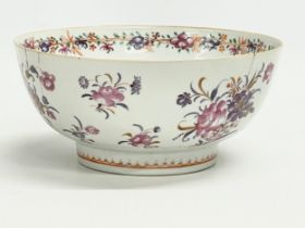 A late 18th/early 19th century Famille Rose bowl. 20x9cm