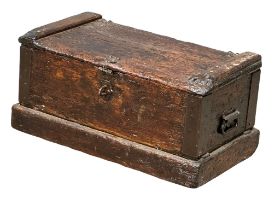 A large Victorian tool trunk. 79x41x39cm