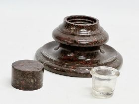 A late 19th century marble inkwell with glass liner and marble paperweight stopper. 15x10cm
