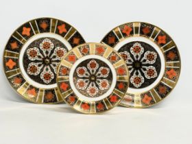 A set of 3 Burtondale Imari Pattern cabinet plates. Designed & Made by Derbyshire Craftsmen. 27cm.