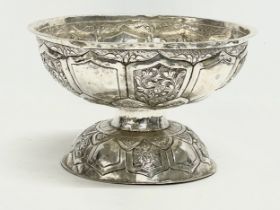 A large late 19th century Indian silver centre piece bowl. 288 grams. 23x14cm