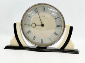 A vintage Smiths Art Deco mantle clock. 26.5x17cm