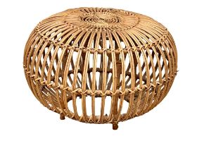 An Italian Mid Century wicker ‘Lobster’ ottoman designed by Franco Albini. 1960’s. 61x40cm