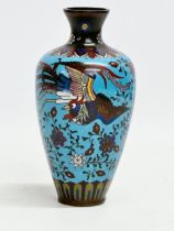 A good quality early 20th century cloisonné enamelled vase. 15cm